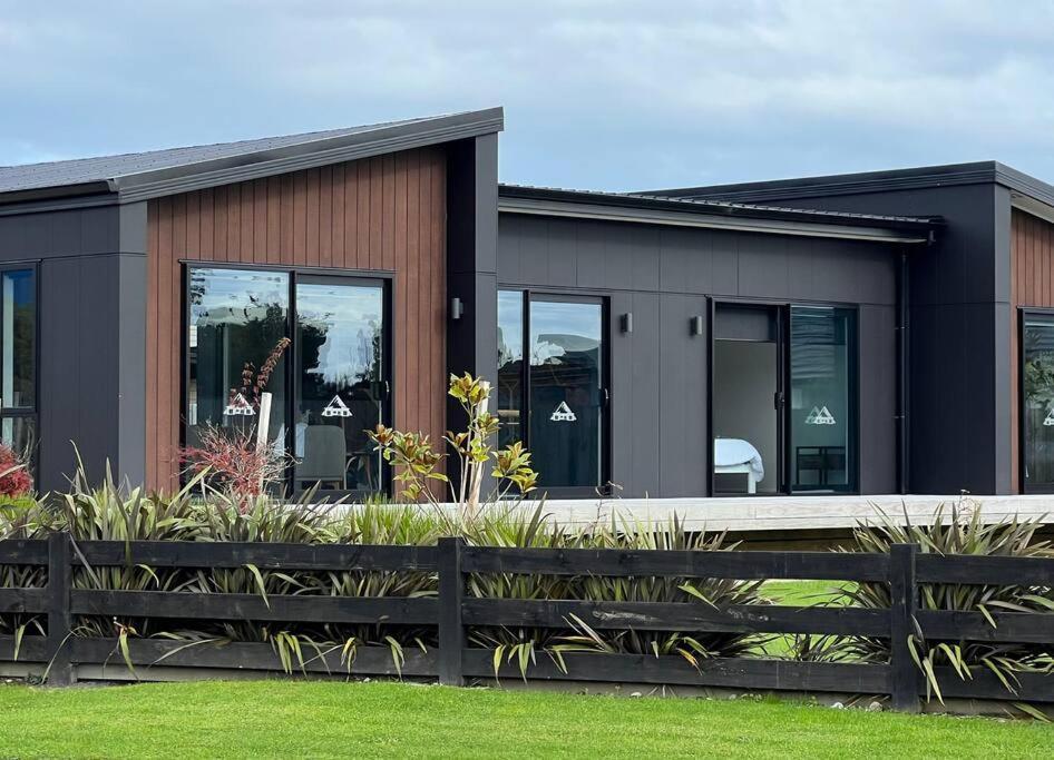 Villa Miss Eastons Whare Westport Exterior foto